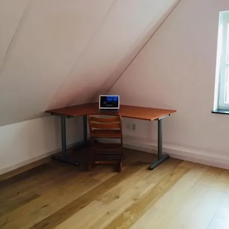 Quarto em Acomodações Particulares Slaapplaatsen 2-4 Personen Voor Bezoek Dtrh